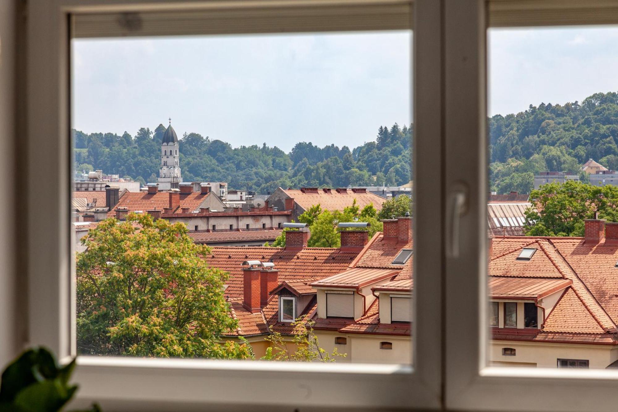 Luxe Penthouse With A Castle View Laibach Exterior foto